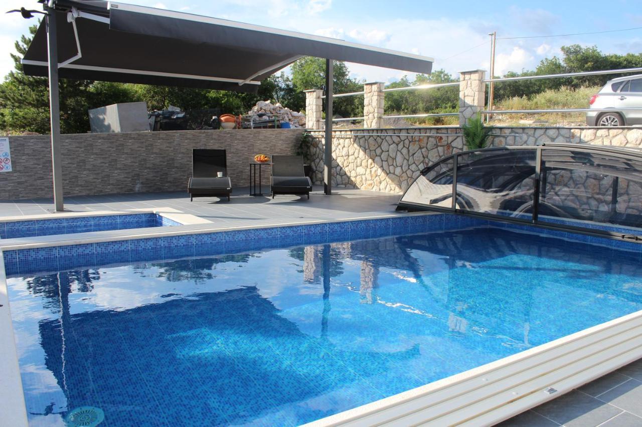 Villa Buba **** Нови-Винодолски Экстерьер фото